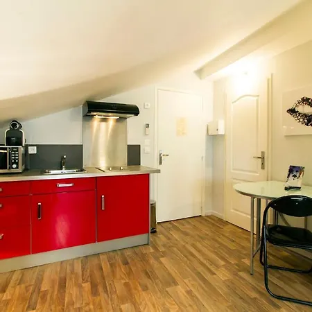 Florella Jean De Riouffe Apartman