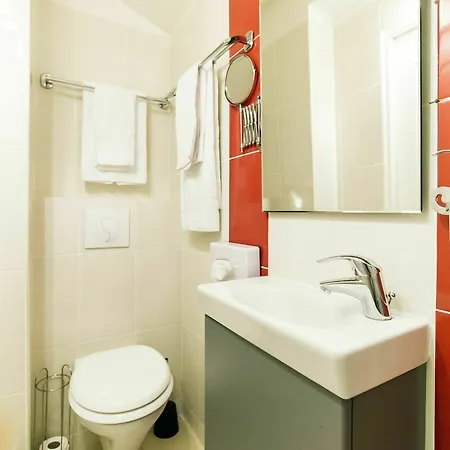 Florella Jean De Riouffe Appartement *