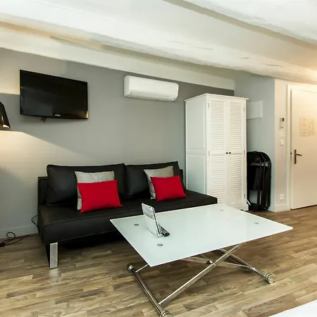 Apartman Florella Jean De Riouffe *